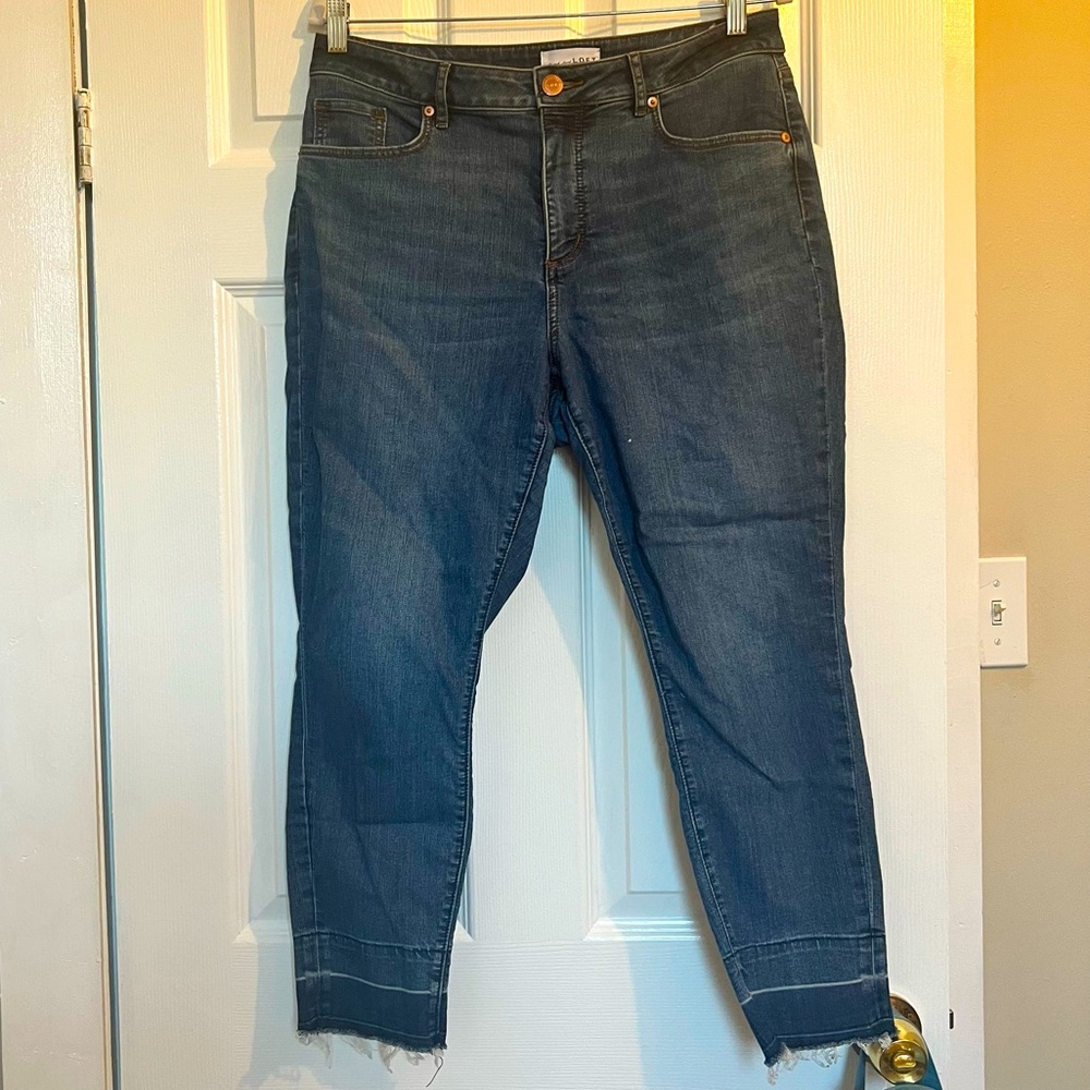 LOFT Curvy Skinny Jeans raw hem 12 petite